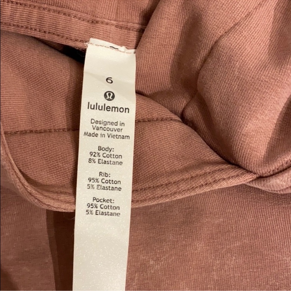LIKE NEW | Lululemon | Snuggly Sweatshirt | Rustic Red/Pink | Size 6 - Picture 4 of 10